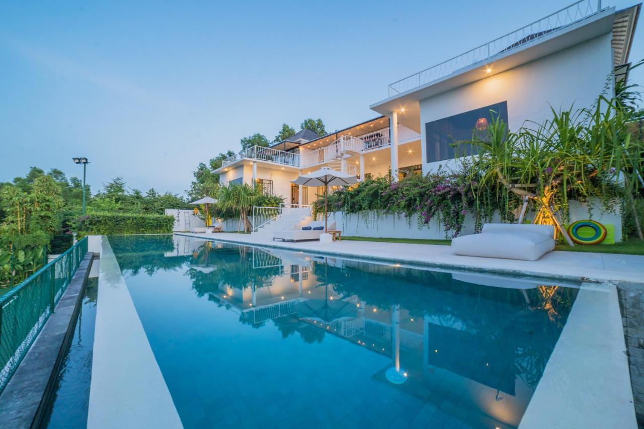 ОТЕЛЬ VILLA PARADISE ULUWATU, УНГАСАН **